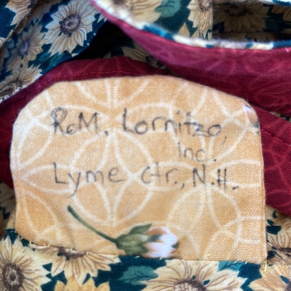 Beautiful Handmade Quilted Large Tote, Made in New Hampshire, Gently Used - Picture 9 of 10